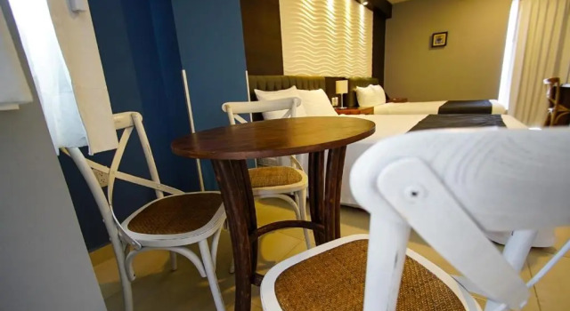 Полулюкс Hotel Clipperton
