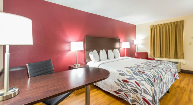 Двухместный номер Superior Red Roof Inn Clarksville