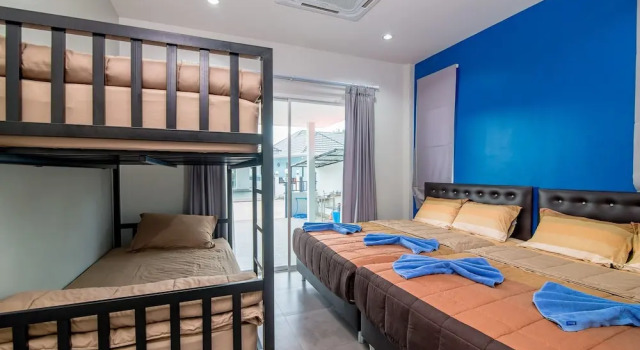 Deep Blue Poolvilla Huahin