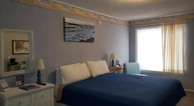 Номер Standard с видом на бассейн The Savannah Inn