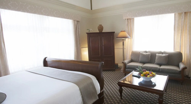 Oceancliff Resort I & II