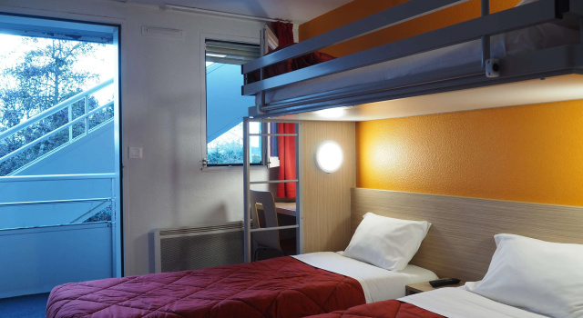 Трёхместный номер Standard Hôtel Première Classe Saumur