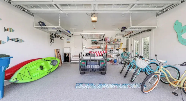 Furnished Outdoor Space: Family Home in Ocean View