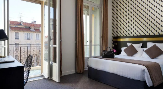 Двухместный номер Executive Hôtel Le Soleia by Inwood Hotels