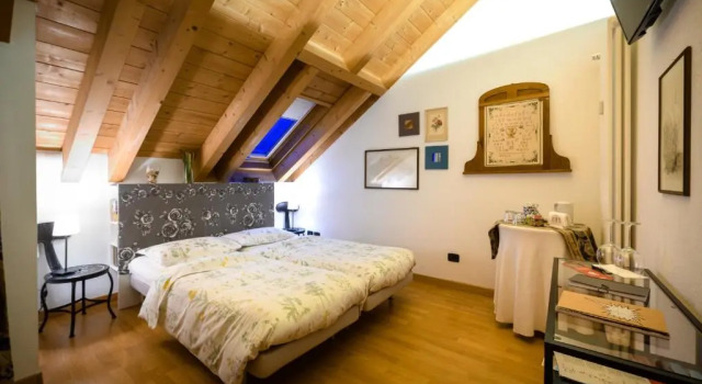 Люкс с видом на город Eco Rooms&Breakfast Tirano