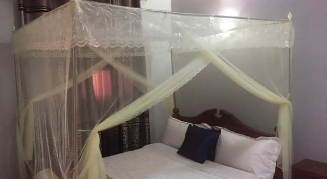 Bunyonyi Heights Inn