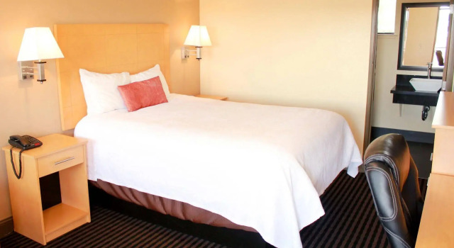 Travelodge by Wyndham Vallejo, Забронировать Мини-отель Вальехо Область залива Сан-Франциско