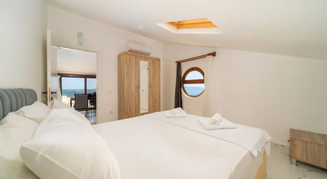 Люкс Deluxe Golden Rose Suit pension
