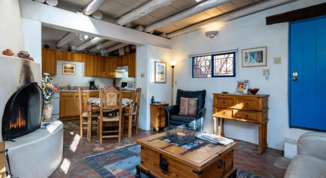 Коттедж Casita Don Manuel, 1 Bedroom, Sleeps 2, Private Yard, Grill, Kiva Fireplace