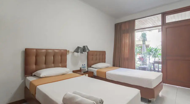 Dequr Hotel Dipati Ukur Mitra RedDoorz