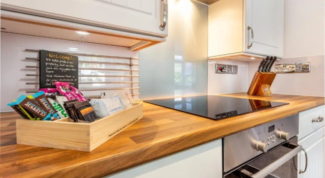 Farningham Road - 2 Bedrooms - Guest Homes