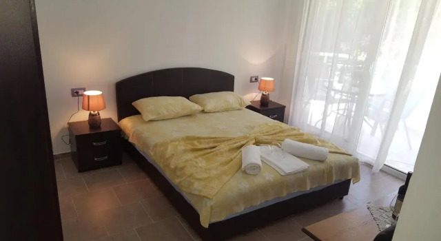 Студия с балконом Apartments Sirena