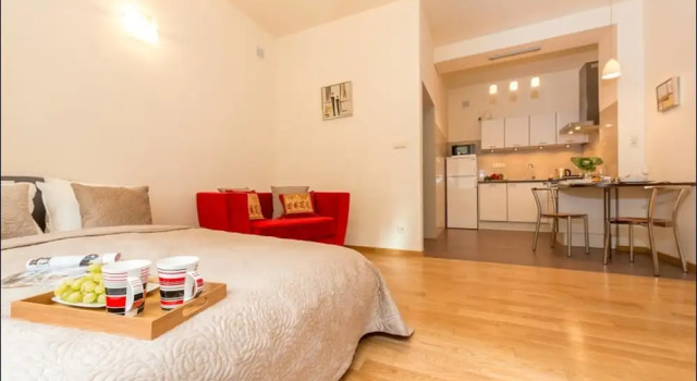 Studio Plac Narutowicza, Buchen Sie Hotel Ochota Warschau