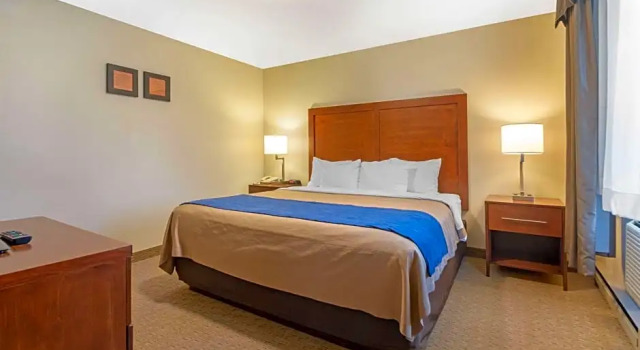 Шестиместный люкс Comfort Inn Iron Mountain North