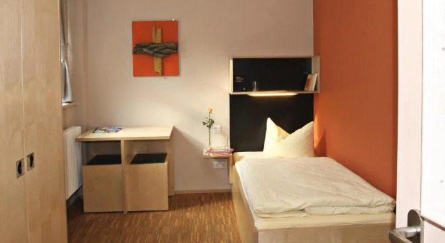 Standard Double room Augustinerkloster Gotha Herberge gGmbH