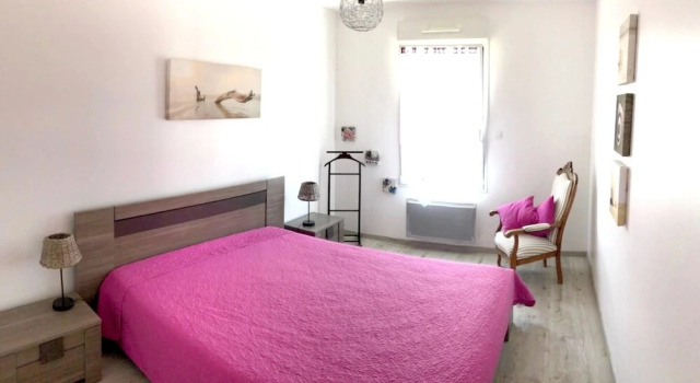 Apartment With one Bedroom in Concarneau, With Wonderful sea View, Poo, Забронировать Апартаменты/квартира Отели Finistère с парковкой, Парковка