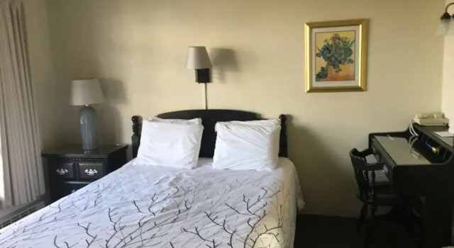 Standard Doppel Zimmer mit Balkon Continental Inn