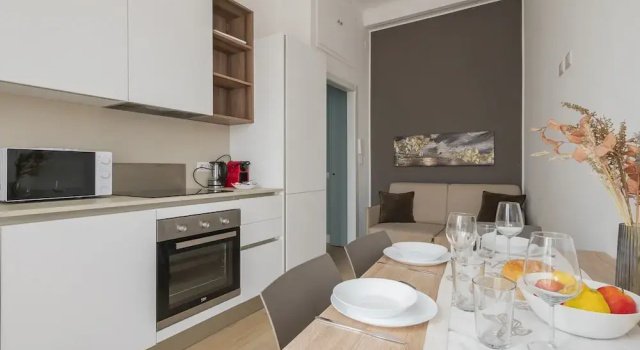 Spinoza - Modern 1 br With Balcony Steps From Piola, Book Apartment Milan Lombardy