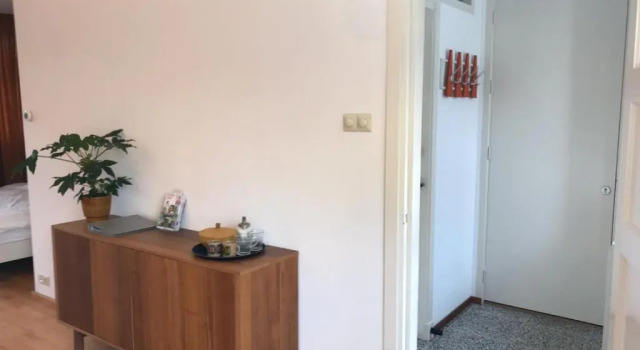 Huis nummer 1, Забронировать Отель Эйндховен Северный Брабант, рядом с Казино Holland Casino в Эйндховене