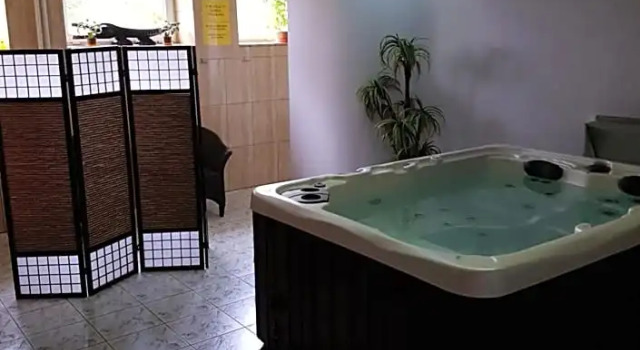 Korona Osrodek Wczasowo Rehabilitacyjny, Boek Hotel Hotels in Klein-Polen met parkeren, Parkeren