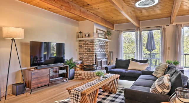 Pine Mountain Lake Cabin w/ Grill!, Book Hotel Pine Mountain Lake USA