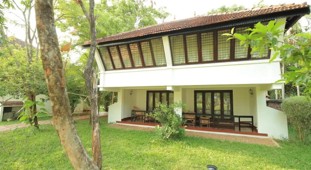 Коттедж Nihara Resort and Spa Cochin
