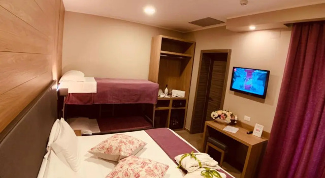 Четырёхместный номер Standard Hotel Smeraldo