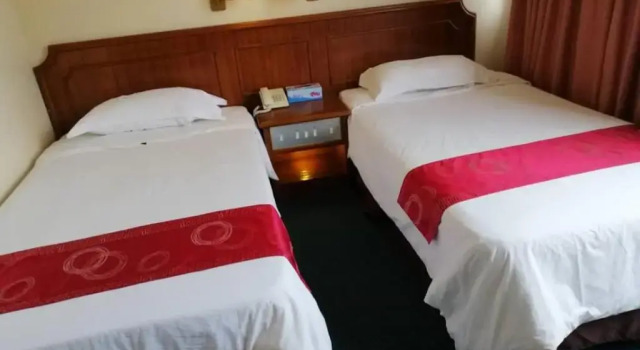 Двухместный номер Superior Pacific Orient Hotel