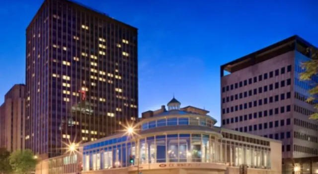 Четырёхместный номер Standard InterContinental St. Paul Riverfront by IHG