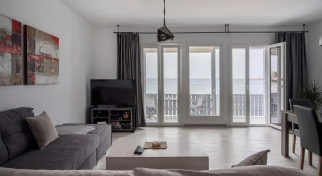 Апартаменты c 1 комнатой Parikia s Seaside House