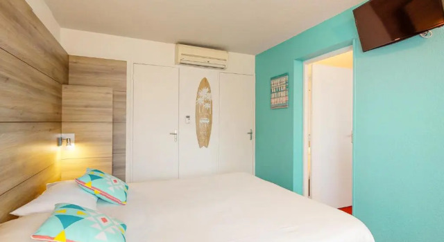 Номер Standard Ever Route 64 Brit Hotel Tarbes Ibos