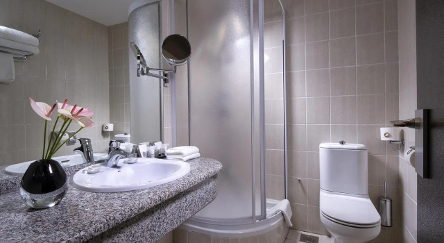 Одноместный номер Economy Best Western Premier Hotel Slon