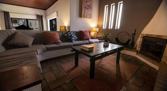 Pine House - Faro Airport, Beach and City Center, Rezerwuj Hotel Hotele w Algarve z parkingiem, Parking