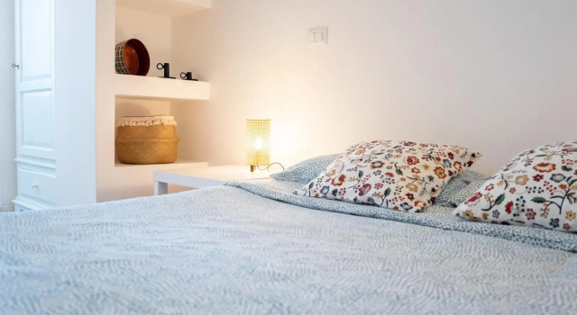 Casa d’autore siciliana, Book Hotel Milan Lombardy