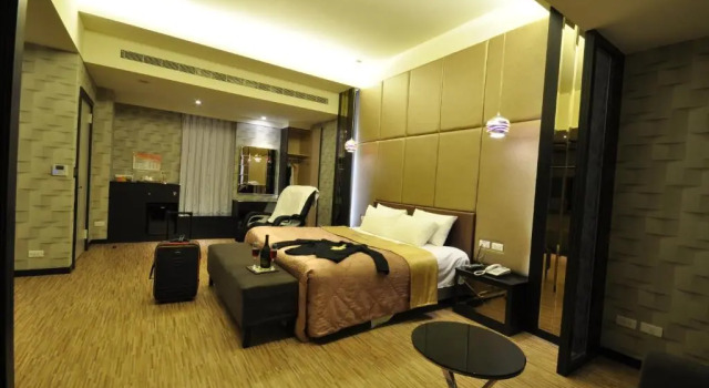 采岩汽車旅館, Book Hotel Hotels in Shengang with Parking, Parking