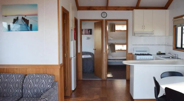 Номер Standard с 3 комнатами с видом на воду Cohuna Waterfront Holiday Park