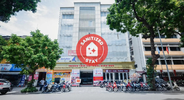 Moet Hotel by OYO Rooms