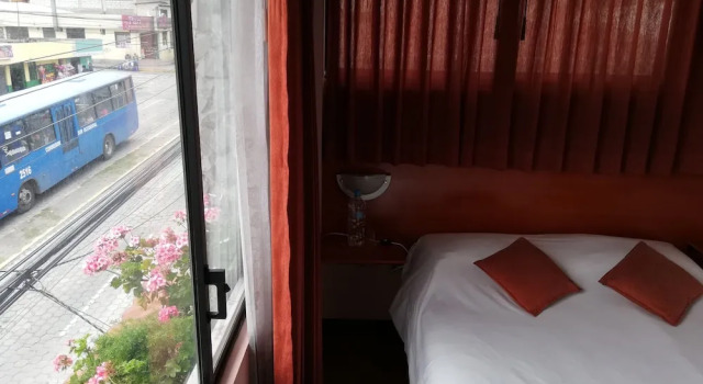 Water Palace Hostal