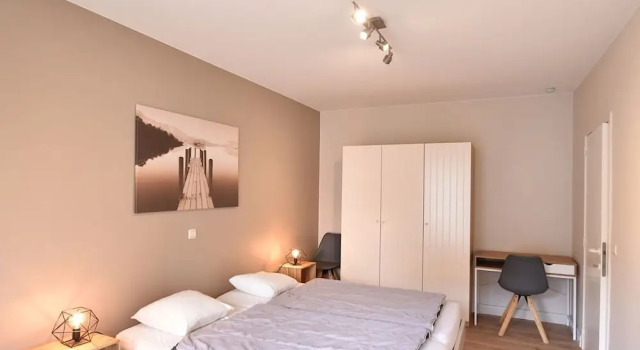 Giannina 0001 Located at the Beach, Rezerwuj Hotel Hotele w Bruksela z parkingiem, Parking