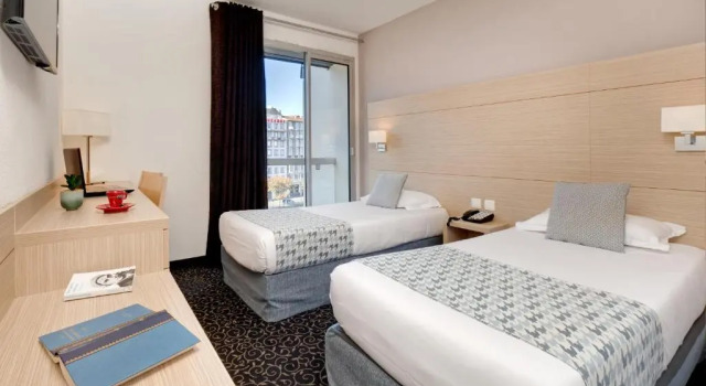 Двухместный номер Hôtel Le Méditerranée