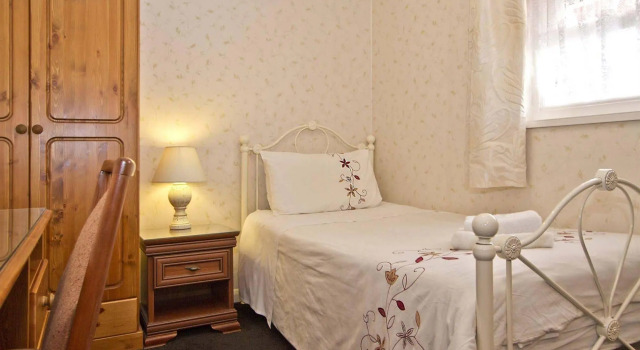 Ashurst Lodge, Забронировать Отель Отели Торки 3 звезды, рядом с Художественно-исторический музей Торр-Эбби, 3*