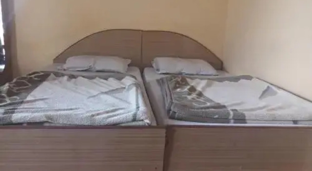 Hotel Neelkanth Palace, Rezervovat Hotel Uttarkāshi Uttarakhand