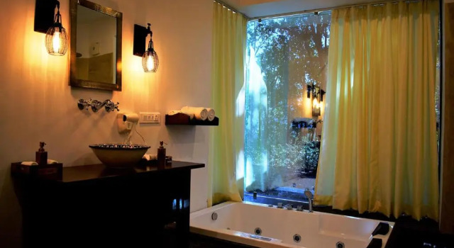 Коттедж Paatlidun Safari Lodge, Jim Corbett