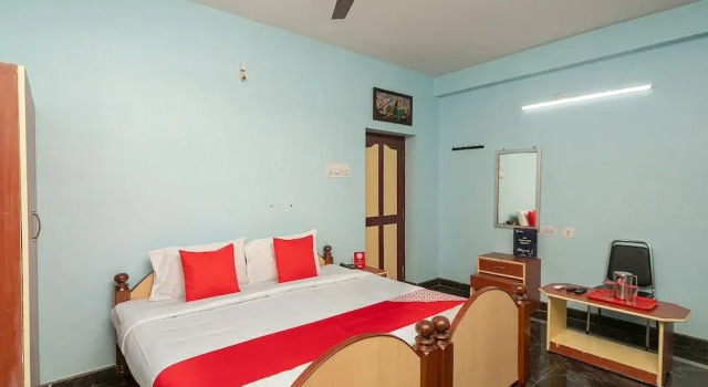 Oyo 39877 Cs Residency, Забронировать Отель Отели штата Тамилнада 3 звезды, 3*