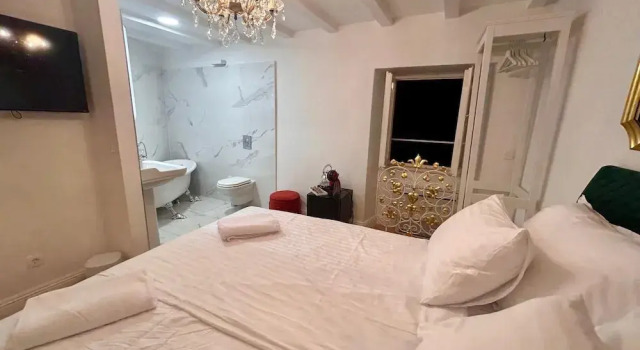 Номер Standard Karma Suites by Dominium