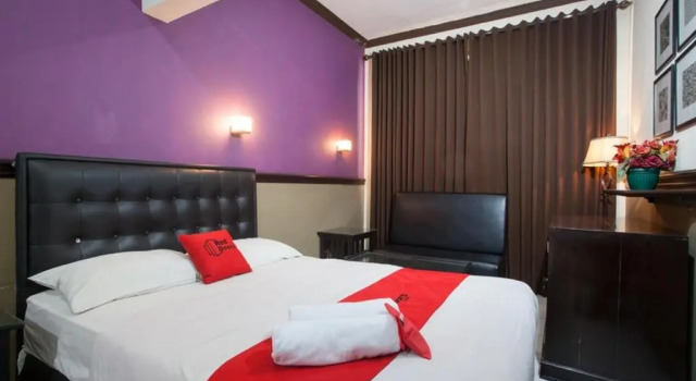 Suite RedDoorz @ Urip Sumoharjo