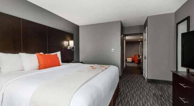 Люкс с 2 комнатами Hawthorn Extended Stay by Wyndham Columbus West