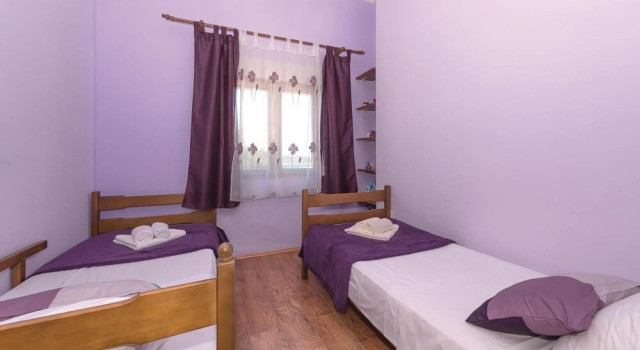 Awesome Home in Primosten With Wifi and 2 Bedrooms, Забронировать Отель Примоштен Шибеник