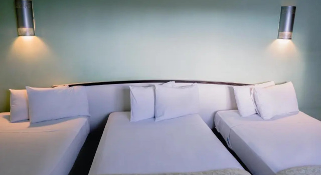 Трёхместный номер Classic Master Curitiba Hotel - 1,6 km do Estádio Couto Pereira - Show