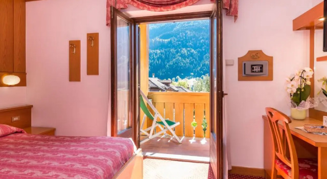 Двухместный номер Standard с балконом Hotel Bellavista